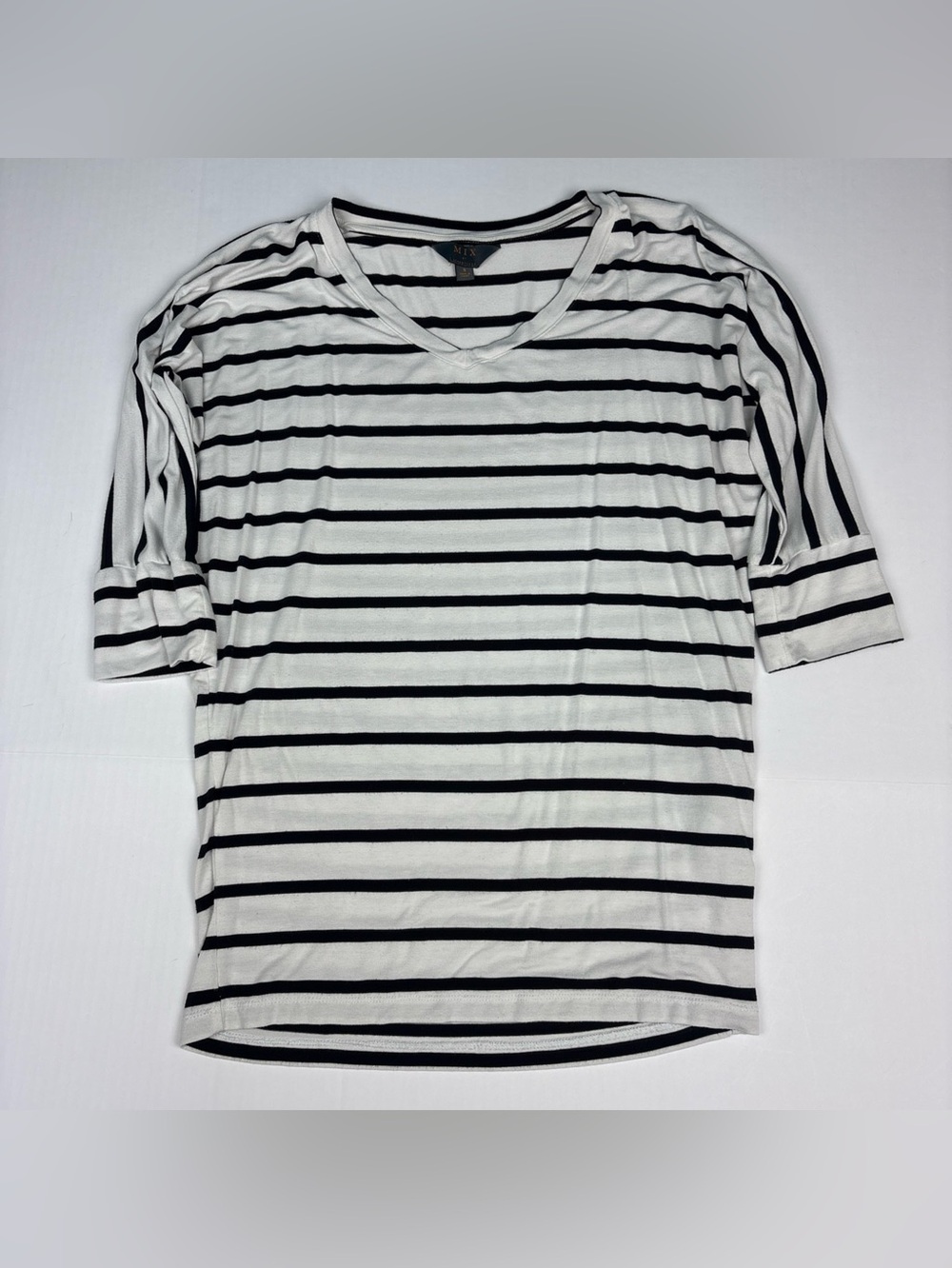 Mix by 41 Hawthorn Women Small Shirt Black White Stripes V-Neck Rayon Spandex
